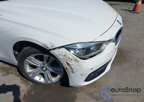 2017 BMW 330I xDrive z USA, uszkodzony, nr VIN WBA8K3C58HK679325